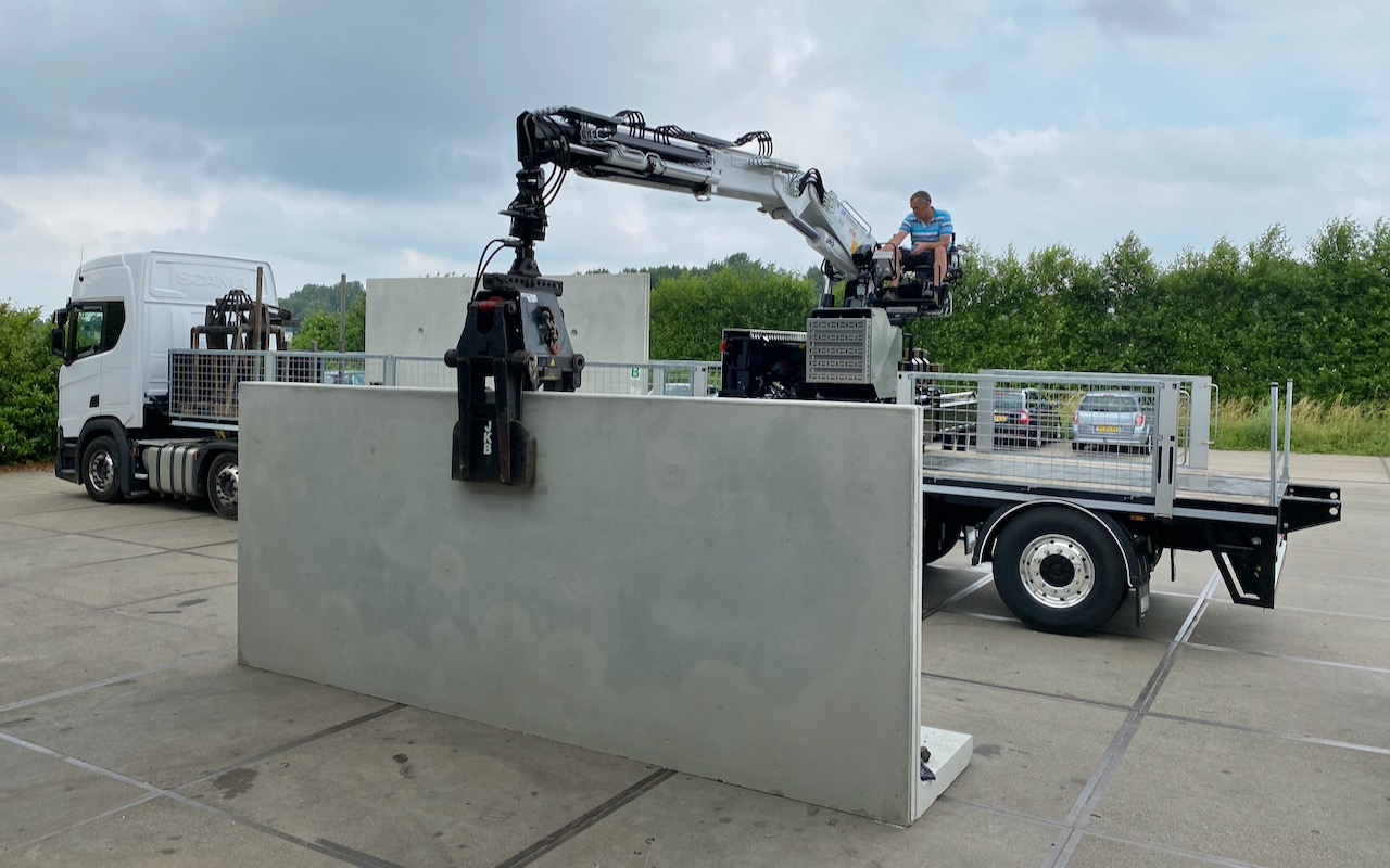 R30%20 %201%20%281%29.jpeg